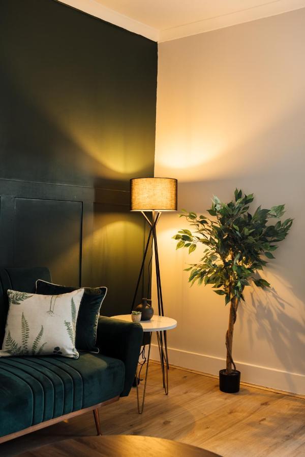 شقة Stunning & Stylish 2 Bed Flat In West لندن المظهر الخارجي الصورة